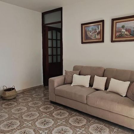 Casa Chito Santa Cruz Apartment ภายนอก รูปภาพ