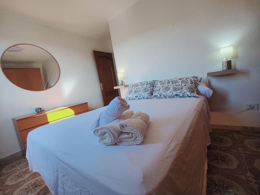 Casa Chito Santa Cruz Apartment ภายนอก รูปภาพ
